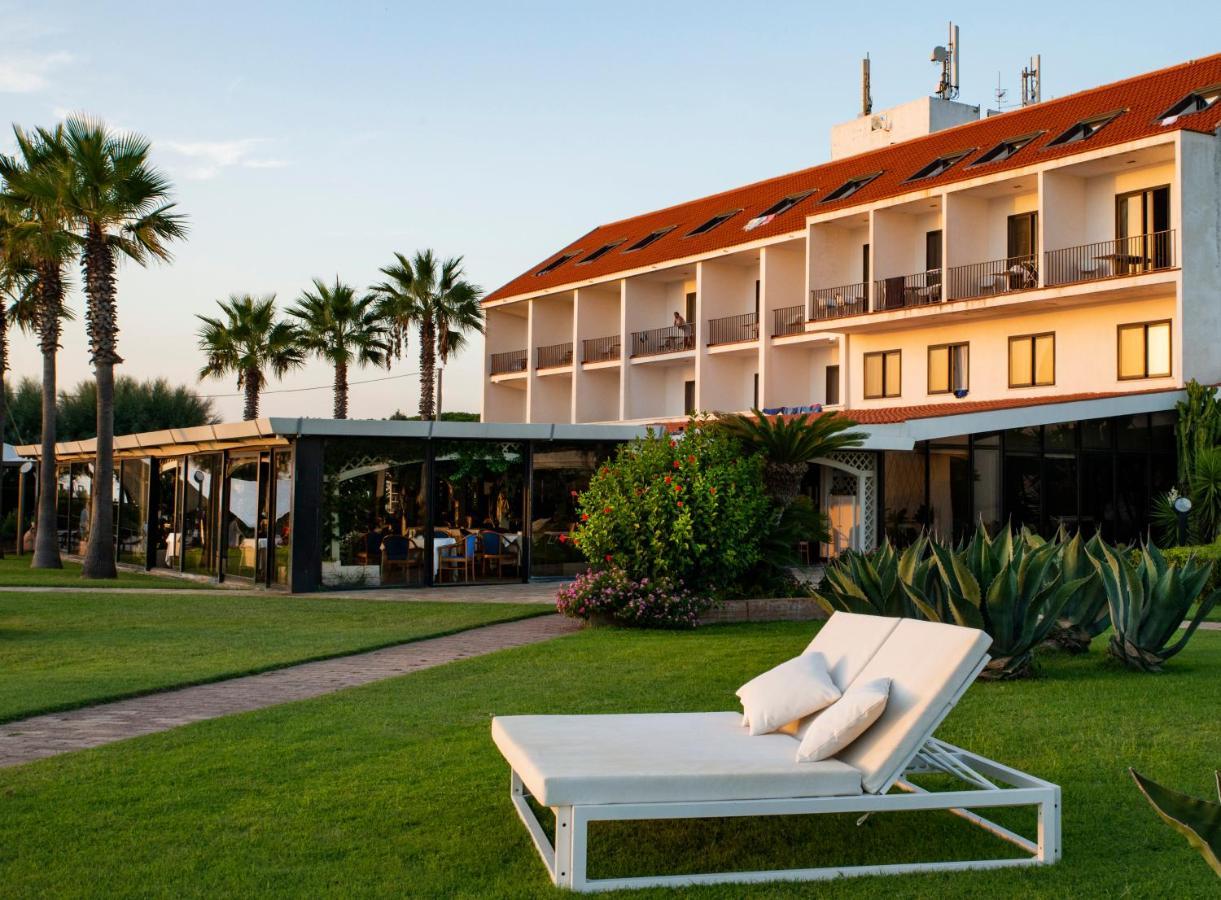 Hotel Schuhmann Paestum Esterno foto