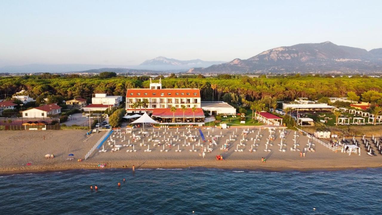 Hotel Schuhmann Paestum Esterno foto