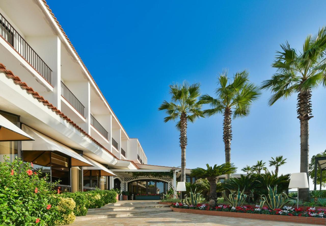 Hotel Schuhmann Paestum Esterno foto