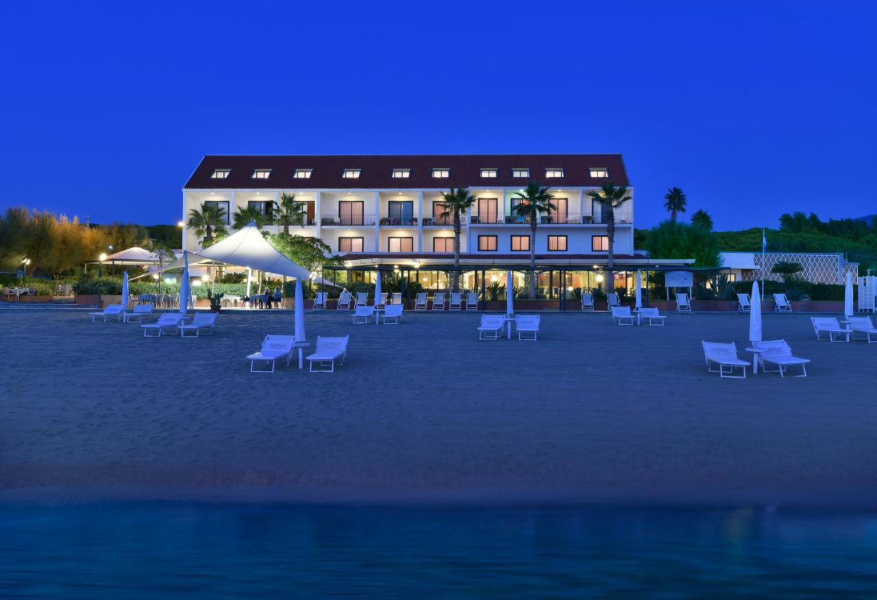 Hotel Schuhmann Paestum Esterno foto