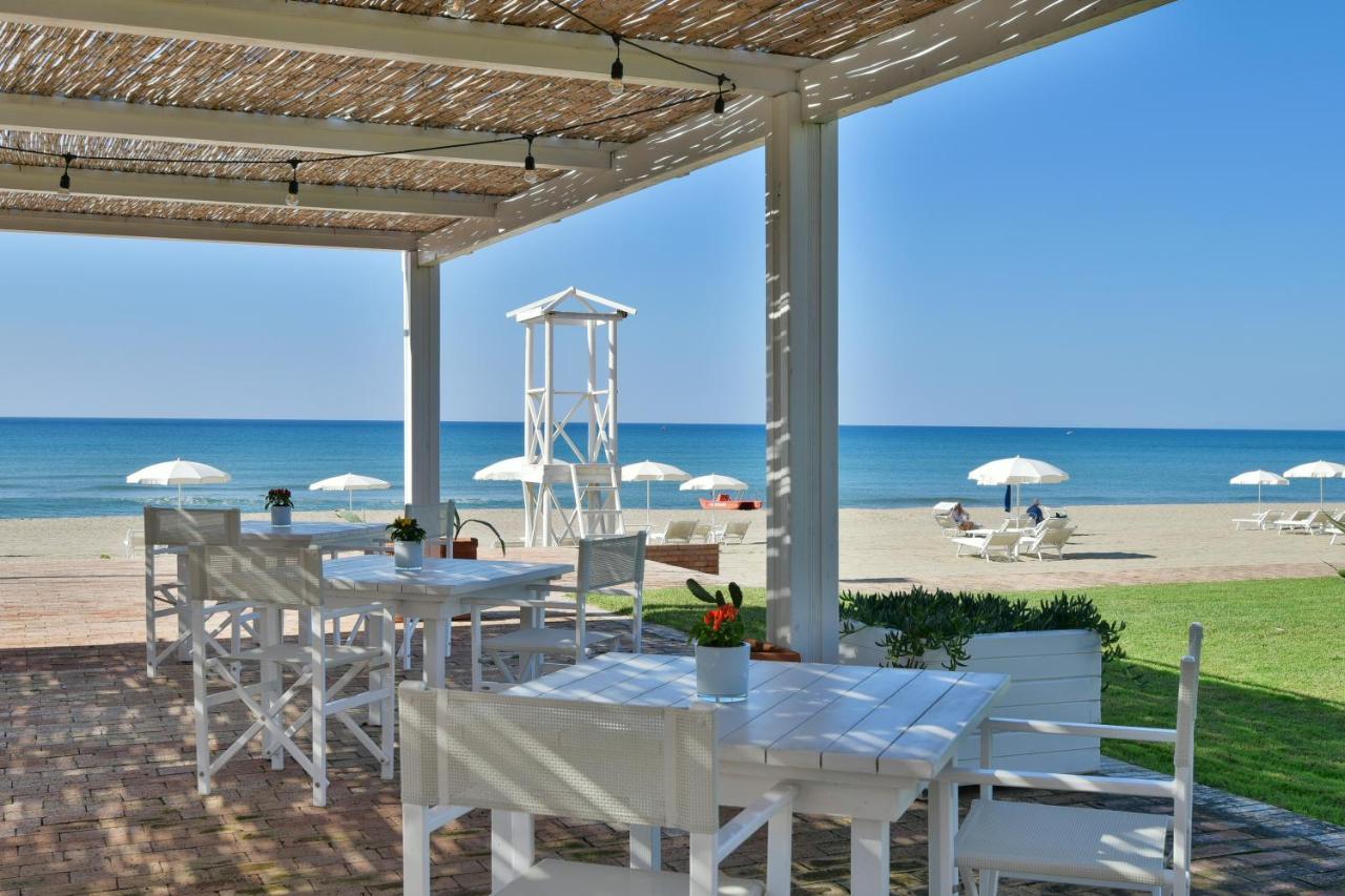 Hotel Schuhmann Paestum Esterno foto