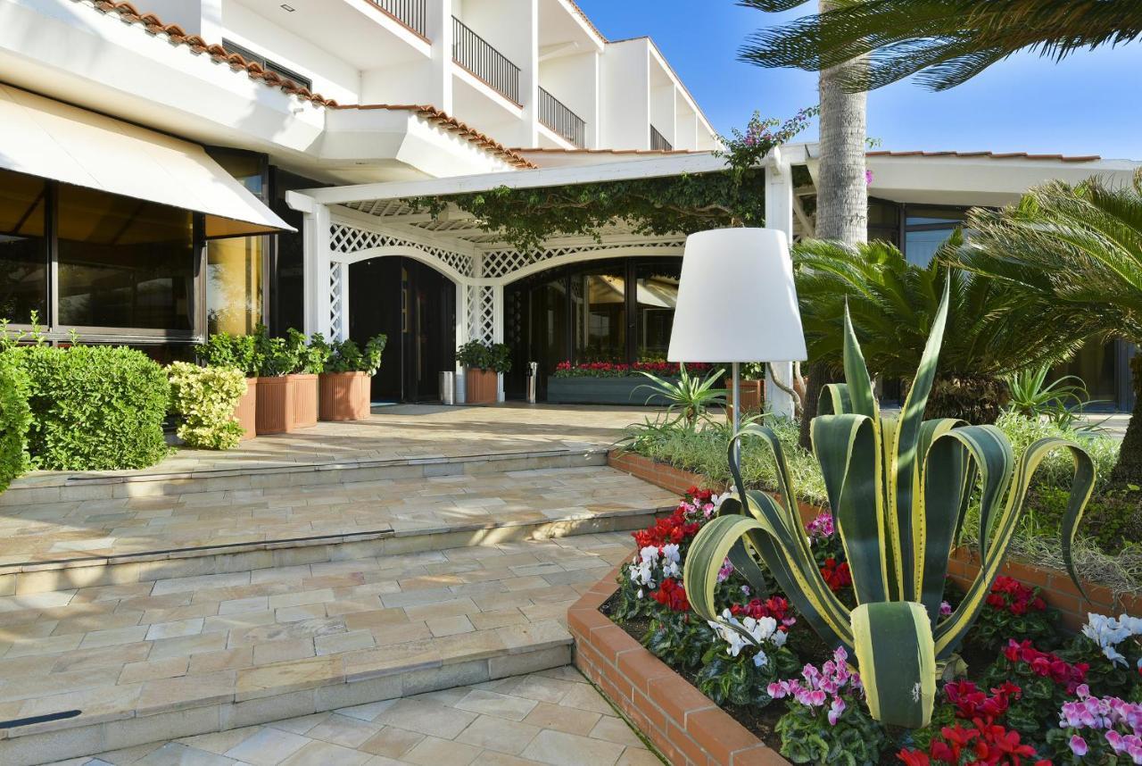 Hotel Schuhmann Paestum Esterno foto